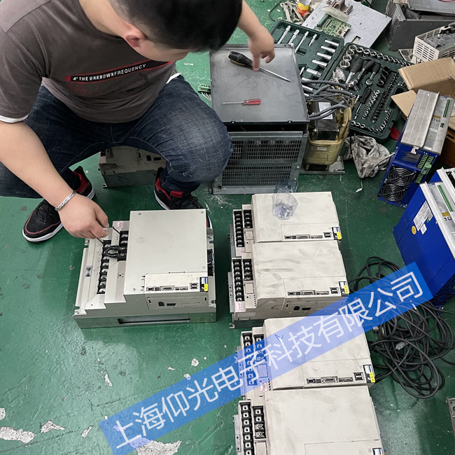 �����ŷ��(q��)��(d��ng)���S��SGD7S-590A10A002�@ʾ��(b��o)������